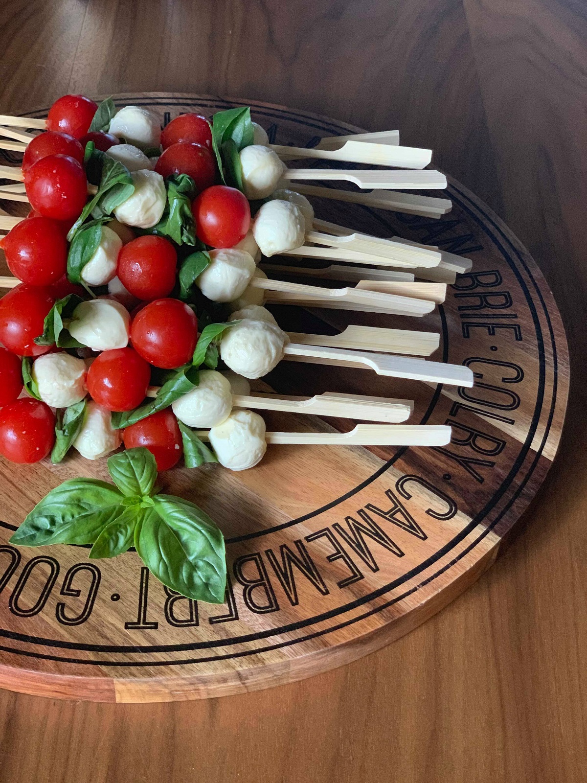 Caprese Sticks 1200